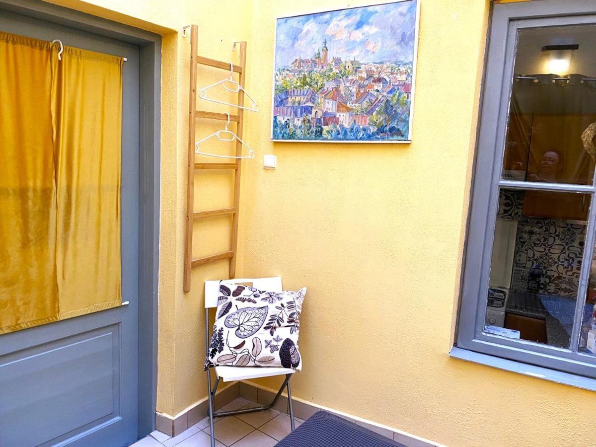 Lares And Penates Apartment Krakow Exterior photo